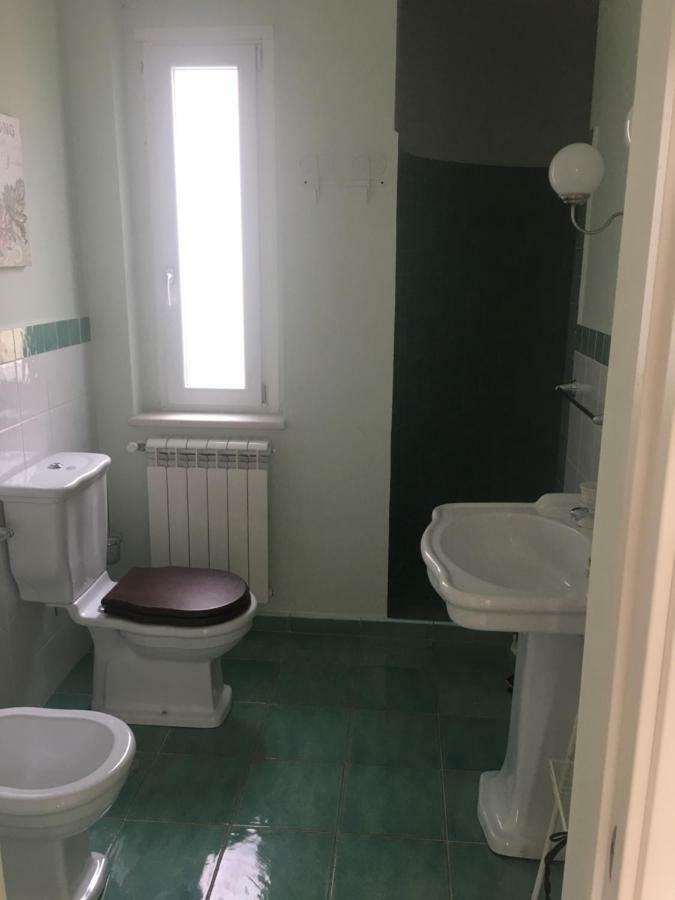 La Bouganville Sapri Bagian luar foto