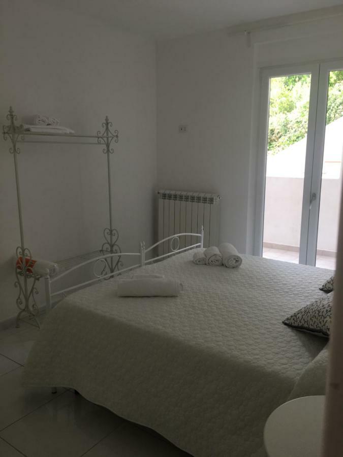 La Bouganville Sapri Bagian luar foto